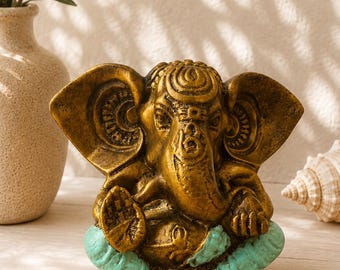 Ganesh statue in resin with a gold finish