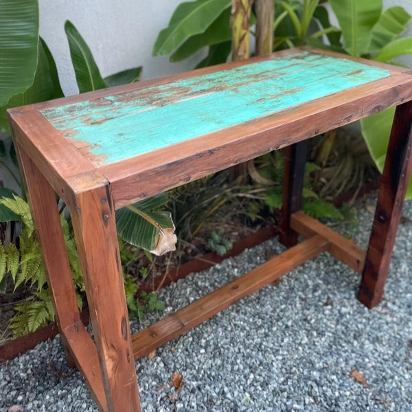 Table haute en bois de bateau