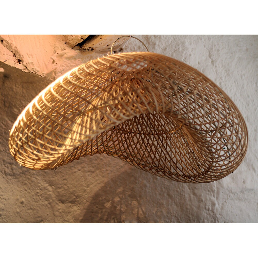Suspension En rotin,