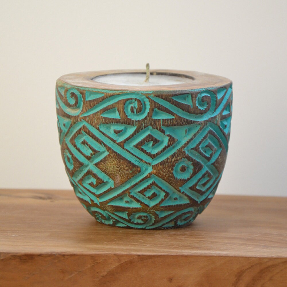 Bougie Sculptée en Bois