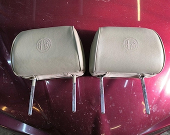 Alfa Romeo 159 front seat headrests, light leather