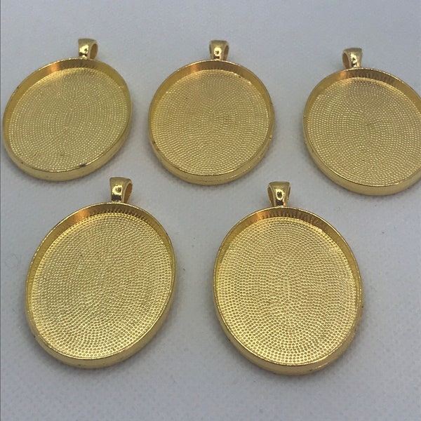 Bright gold cabachon trays for resin jewellery, pendant charms, resin trays