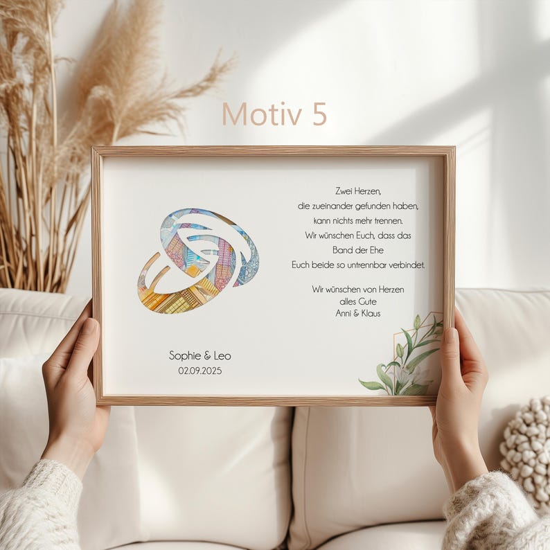 Personalisiertes Hochzeitsgeschenk im hochwertigen DIN A4 Bilderrahmen mit Plexiglas – kreatives Geldgeschenk zur Hochzeit mit Namen des Brautpaares, Hochzeitsdatum und Wunschtext. Perfekt als Erinnerungsgeschenk oder Dekoration für die Hochzeitsfeier. Individuell gestalteter Bilderrahmen als kreative Geschenkidee zur Hochzeit. Ideal für Brautpaar, Freunde oder Familie. DIY Geldgeschenk Hochzeit – personalisiert, einzigartig und handgefertigt.