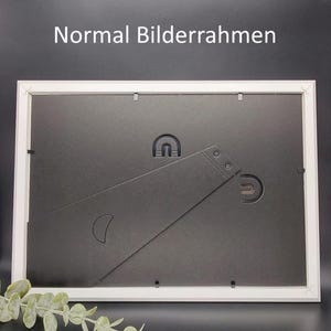 Personalisierter Hochzeitsrahmen – ideales DIY Geldgeschenk zur Hochzeit.
Individuell gestalteter Bilderrahmen als Hochzeitsgeschenk mit Wunschtext.