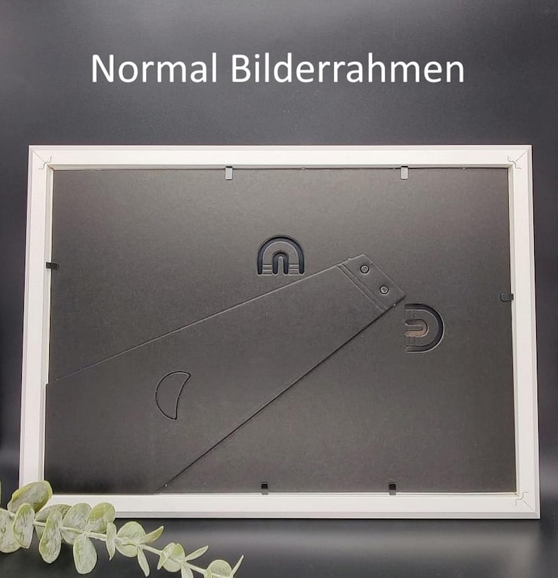 Personalisierter Hochzeitsrahmen – ideales DIY Geldgeschenk zur Hochzeit.
Individuell gestalteter Bilderrahmen als Hochzeitsgeschenk mit Wunschtext.