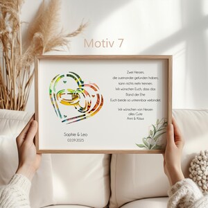 Personalisiertes Hochzeitsgeschenk im hochwertigen DIN A4 Bilderrahmen mit Plexiglas – kreatives Geldgeschenk zur Hochzeit mit Namen des Brautpaares, Hochzeitsdatum und Wunschtext. Perfekt als Erinnerungsgeschenk oder Dekoration für die Hochzeitsfeier. Individuell gestalteter Bilderrahmen als kreative Geschenkidee zur Hochzeit. Ideal für Brautpaar, Freunde oder Familie. DIY Geldgeschenk Hochzeit – personalisiert, einzigartig und handgefertigt.