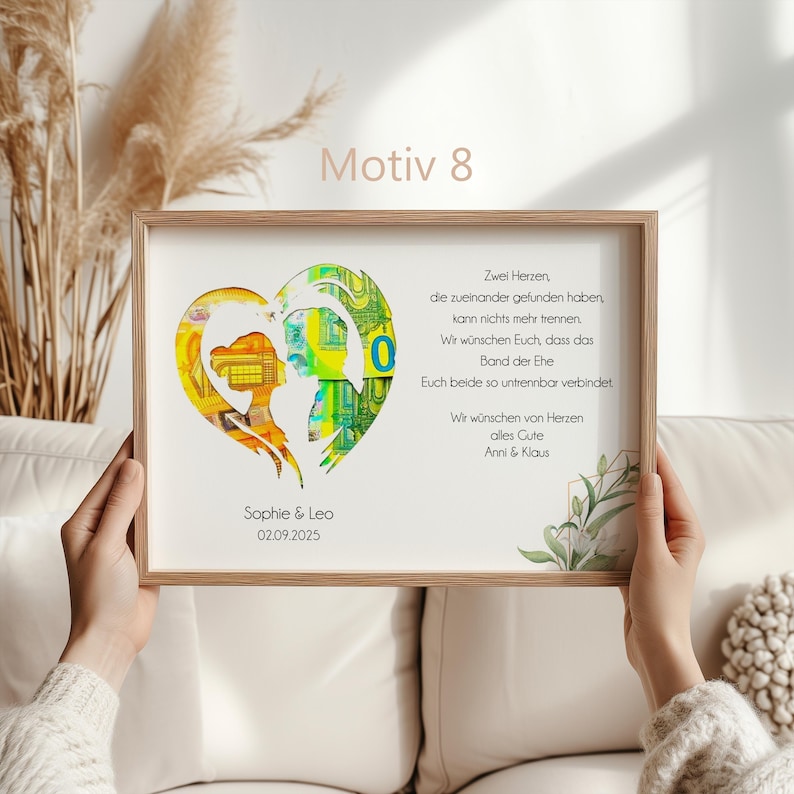 Personalisiertes Hochzeitsgeschenk im hochwertigen DIN A4 Bilderrahmen mit Plexiglas – kreatives Geldgeschenk zur Hochzeit mit Namen des Brautpaares, Hochzeitsdatum und Wunschtext. Perfekt als Erinnerungsgeschenk oder Dekoration für die Hochzeitsfeier. Individuell gestalteter Bilderrahmen als kreative Geschenkidee zur Hochzeit. Ideal für Brautpaar, Freunde oder Familie. DIY Geldgeschenk Hochzeit – personalisiert, einzigartig und handgefertigt.