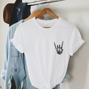 Skeleton Finger Shirt, Halloween Shirt, Skeleton Hand Shirt, Skeleton Hand, Funny Shirt, Fall Shirt, Funny Skeleton shirt, Peace sign shirt