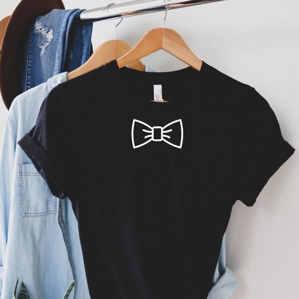 tee shirt with bow tie