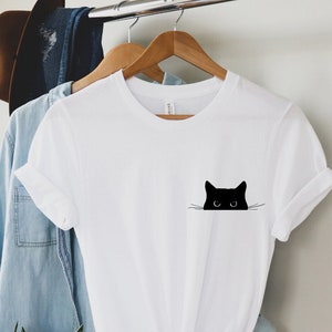 Cat Shirt, Cute Cat Shirt, Cat Lover Shirt, Pocket Cat T shirt, Cat Mom Tee, Cute Kitty in Pocket Tee, Gift for Cats Lover, Cat Mom Shirt