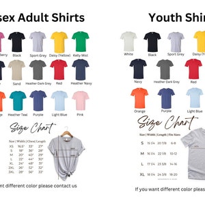 Puede incluir: Un gr&aacute;fico que muestra diferentes opciones de color para camisetas unisex para adultos y j&oacute;venes. El gr&aacute;fico incluye una tabla de tallas con medidas en pulgadas para las camisetas para adultos y una tabla de tallas con medidas en pulgadas y tallas para j&oacute;venes correspondientes para las camisetas para j&oacute;venes.