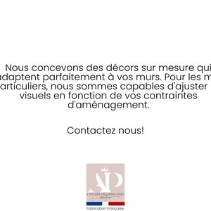 May include: A white text graphic on a pink background with the text "Nous concevons des d&eacute;cors sur mesure qui s'adaptent parfaitement &agrave; vos murs. Pour les murs particuliers, nous sommes capables d'ajuster les visuels en fonction de vos contraintes d'am&eacute;nagement. Contactez nous!" and a logo with the text "L'ATELIER DES PRINCESSES" and "Fabrication Fran&ccedil;aise".