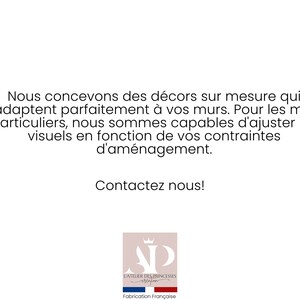 May include: A white text graphic on a pink background with the text "Nous concevons des d&eacute;cors sur mesure qui s'adaptent parfaitement &agrave; vos murs. Pour les murs particuliers, nous sommes capables d'ajuster les visuels en fonction de vos contraintes d'am&eacute;nagement. Contactez nous!" and a logo with the text "L'ATELIER DES PRINCESSES" and "Fabrication Fran&ccedil;aise".