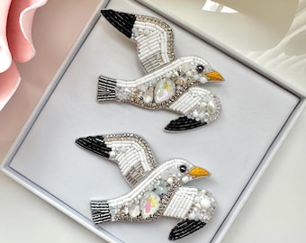 Handmade Beaded Seagull Brooch: Crystal Bird Pin