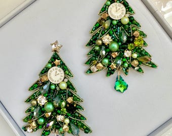 Hand-embroidered brooch ''Christmas tree"