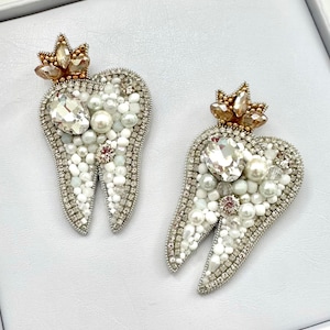 Handmade Beaded Molar Tooth Brooch: Dentist Gift