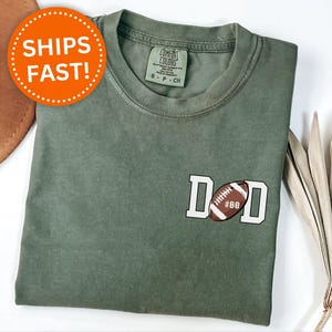 Custom Football Dad Shirt, Personalized Football Dad Gifts for Football Dad for Father&#39;s Day Gift for Football Dad Football T-Shirt (KC0372)