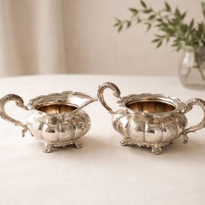 Ensemble pot à crème et sucrier vintage en métal argenté, Angleterre, métal argenté épais