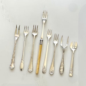 Vintage/ antique silver plated set of 8 oyster / seafood / cocktail / pickle forks