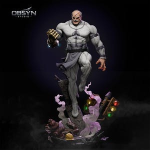 Peut inclure: Statue détaillée d'une figure musclée vêtue de blanc et de gris, avec une expression déterminée. La figurine est posée de manière dynamique, sur une base rocheuse avec un feu de signalisation et une borne d'incendie. La statue a un gant doré.