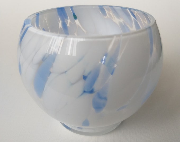 Sweden glass. Vase or tealight holder. Tre Bockar Hudiksvall Swedish Scandinavian Art Glass. Vintage. White blue  colours.