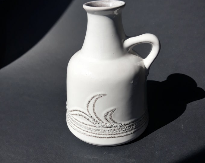 Strehla GDR Germany. Vintage Ceramic Vase with Handle. White with Lava Circles around. Mid Century Modern Style Pottery. Vintage Home Decor.