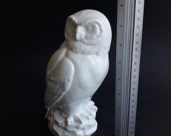 Vintage Porcelain Noble Owl in White Glaze. Fine Details. Not Marked. Good Size. Looks Good on a Dark Background.