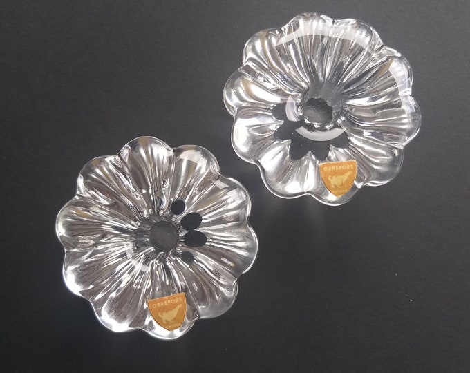 Orrefors Sweden. Set of 2 Crystal Candle Holders "Stella". Designed by Sven Palmkqvist. Signed "of" (Orrefors) 1960s. Vintage Chrystal Glass