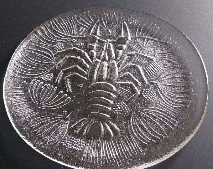 Swedish MCM Clear Textured Crystal Glass Round Dinner Plate with Stylized Images of Crayfish and Dill. Scandinavian Design. Made in Sweden.