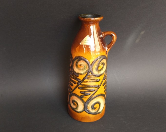 Vintage East German Strehla Vase in Caramel Brown Tones with Lava Effect Swirl Decoration. Original Label. Lovely Pottery Piece from 70s.