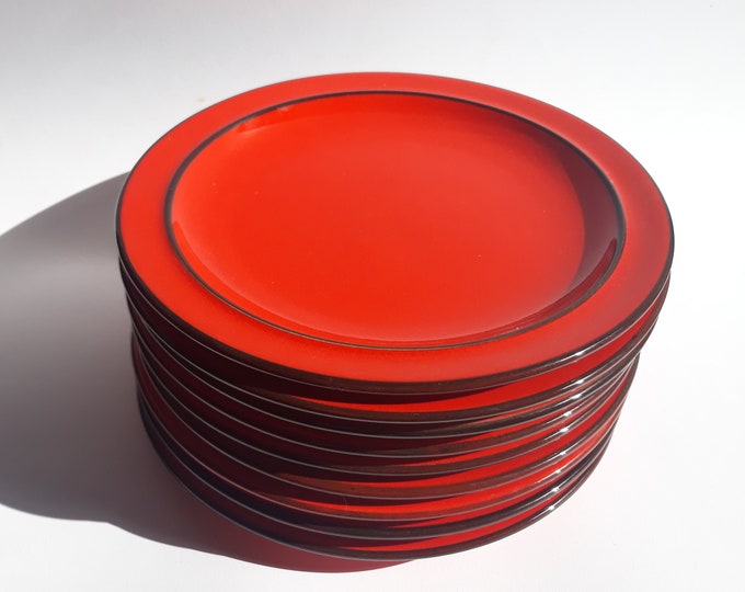 Set of 2 Vintage Thomas Rosenthal Germany 19.7 cm (7.75") Ceramic Plates. Red Flame Colour Glaze. Scandinavian Design by Hertha Bengtson.