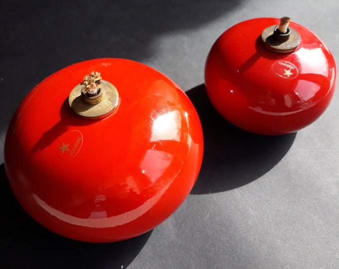 Hoganas Keramik Sweden. Set of 2 Ceramic Vintage Red Oil Lamps. D 8,8 cm, D 11 cm. Scandinavian Swedish Pottery. Retro Home Decor from 70s