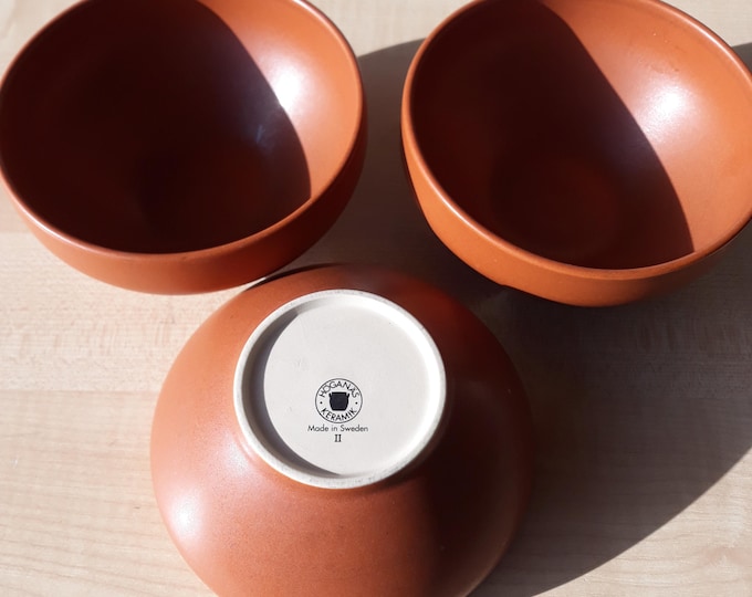 Set of 3 Hoganas Sweden Caramel Brown Stoneware Ceramic Bowls. Nice Shape Bowls. M. L. Hellgren Collection. Swedish Vintage Tableware.