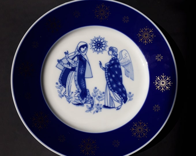 Porsgrund Norway. Large 27.3 cm (10.74") Vintage Christmas Deluxe Plate from 1974. Promise of the Saviour. Blue, White Colours. Home Decor.
