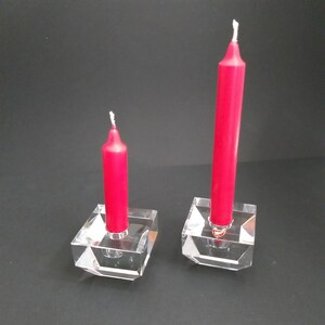 Orrefors Sweden. A pair of Surprisingly Clear and Sparkling Faceted Candlesticks. Rare Square Shape. Swedish MCM Art Glass. Classic Design.