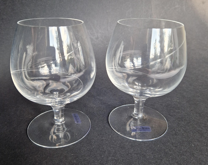 Set of 2 Costa Boda Sweden Clear Crystal Cognac Glasses with Thin Glass Thread.  Line Cognac Glasses 26 CI Brandy. Design by Anna Ehrner.