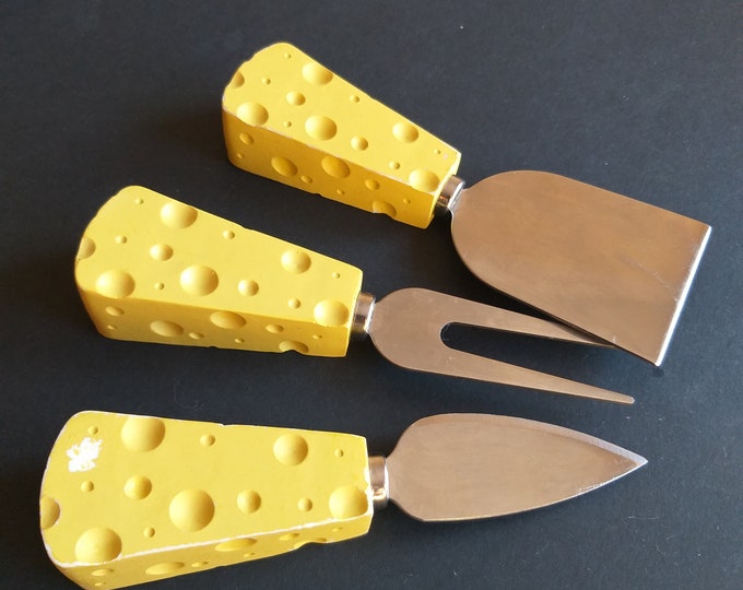 Vintage Cheese Serving Utensils with Cheese Piece Handles. Made of Stainless Steel. Kitchen Utensils from 70s.