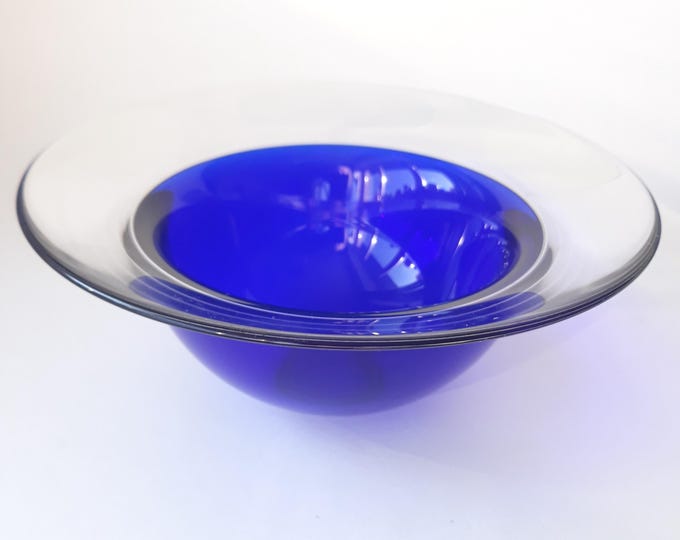 Vintage Sinnemark Maleras Sweden Crystal Art Glass Bowl in Clear Cobalt Colaours. Hand Blown Quality Centrepiece Bowl. Swedish MSM Art Glass