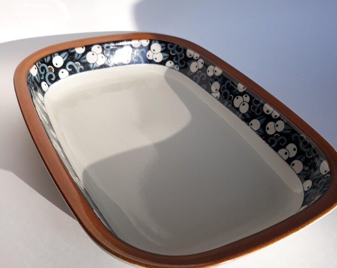 Arabia Finland Taika Large Tray, Oven, Serving Dish. White Snow Berries on a Black Background. Swedish MSM Tableware. Inkeri Seppälä.