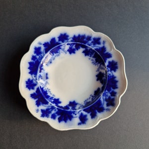Vinranka Gefle Porslinsfabrik Sweden. Vinranka Pattern. Grape Leaves and Grapes. Antique Flow Blue Porcelain Soup Plate. Design  by A. Percy