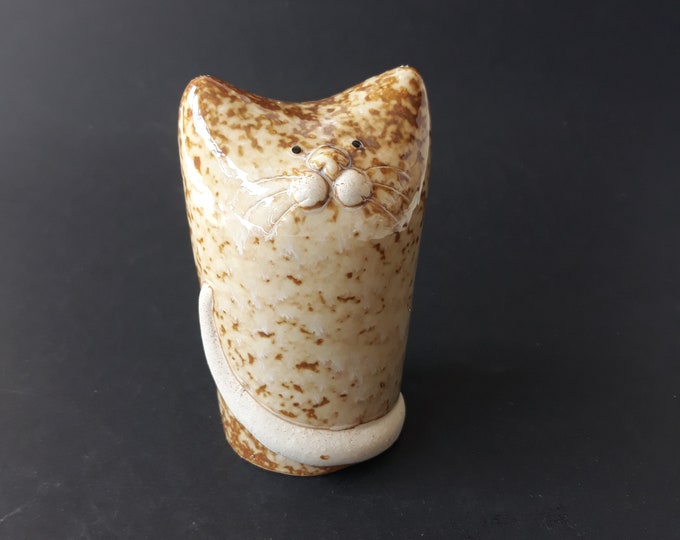 Cutest Ceramic Cat Figurine in Beige Brown Glaze Tones. Studio Pottery from Sweden. Marked. Fun Home Decoration. lovely Cat Face.