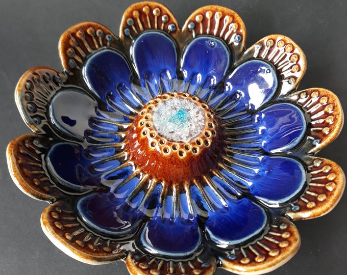 Vintage Jie Gantofta Stengods Sweden Semi glazed Ceramic Flower Bowl. Designed by Solsieg Ueltzhöfer. Vintage Swedish Art Pottery from 80s.