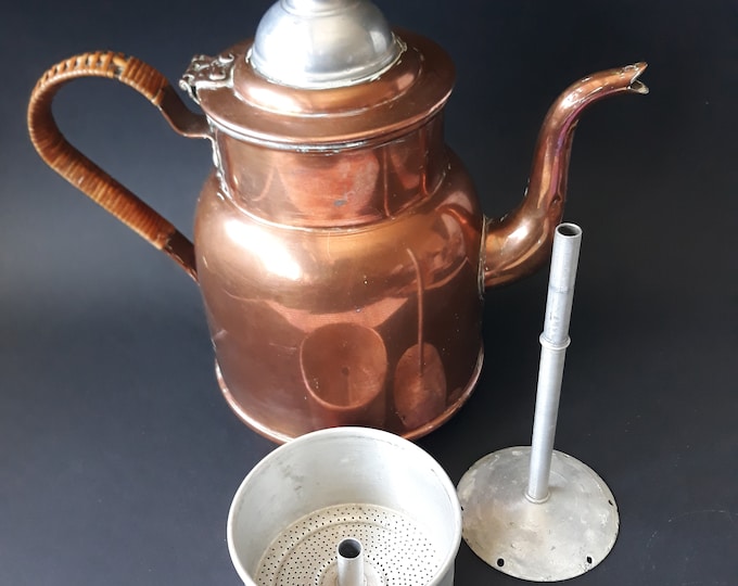Eskilstuna Gottfrid Carlsson Stylish Swedish Vintage Copper Coffee Maker Percolator. Beautiful Kitchen Decoration in Elegant Vintage Style.