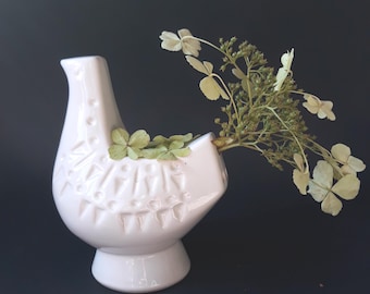 Vintage Tore Boda Sweden Stylized White Ceramic Bird Vase for Dried Flowers. Original Label. MCM Swedish Pottery. Cool Home Decor. Rare Find