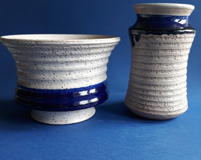 Steninge Lergods Sweden. Vintage Ceramic Vase, Planter. Pinkish Beige Glaze. Cobalt Blue Decor. Hand Made Swedish Pottery. Nordic Design.