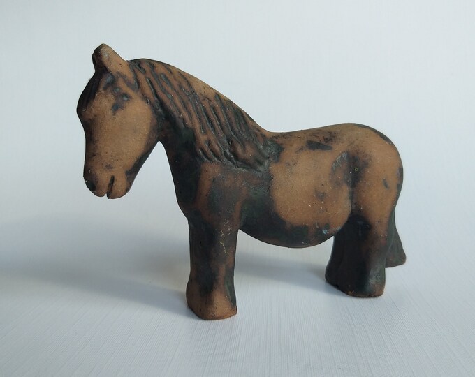 Szilasi Keramik Wisby Sweden. Mid Century Modern Matte Brown Ceramic Horse Figurine. Swedish Studio Art Pottery. Rare Find. Very Collectable