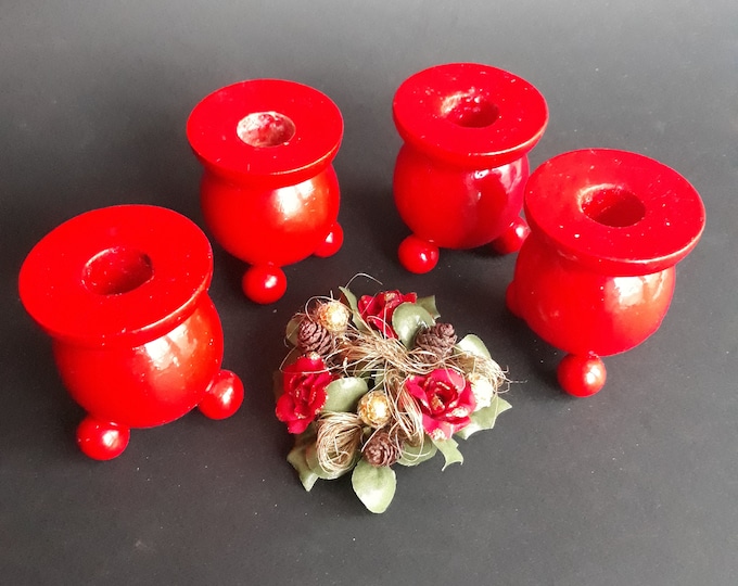 Set of 4 (1.85") Tall Vintage Christmas Wooden Candle Holders. Glossy Red Colour. Nordic, Swedish Folk Style. Hand Made in Sweden in 60s.