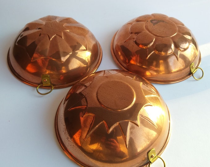 Set of 3 Different Pattern Round 5.7" Vintage Cooper Baking Moulds. Marked Made in Sweden. Tin Lined. Loops for Wall Hanging. Decoration.