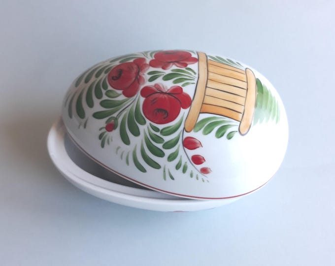Vintage Porcelain Easter Egg. Pill  Candy Jewelry Trinket Box from Hollohaza Hungaria. Hand Painted with Red Flowers. Lovely Easter Decor.
