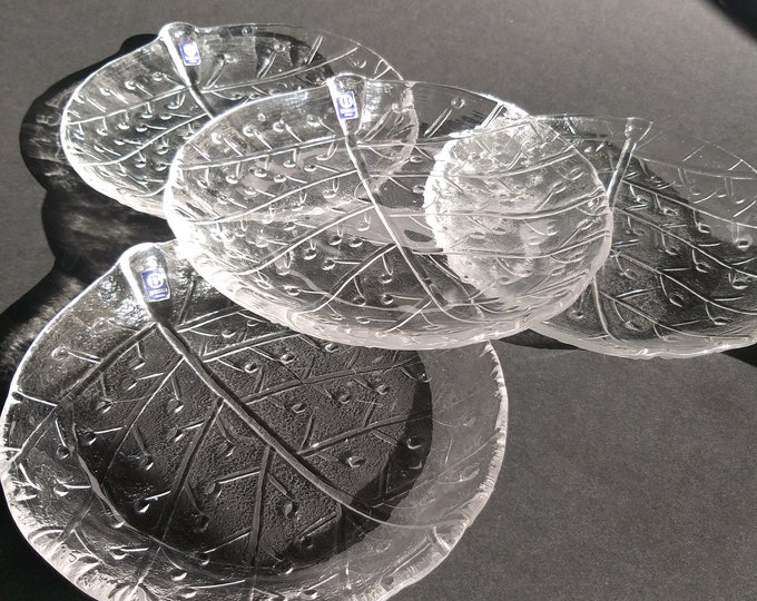Set of 4 Bergdala Vintage Clear Textured Vintage Crystal Glass Plates 7.5".  Leaf Design Plates. Quality Swedish Glass. Scandinavian Design.